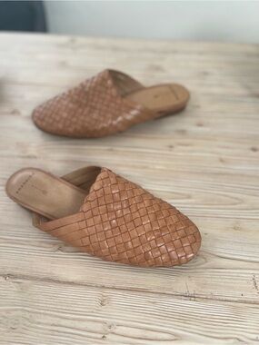 FRANKIE4 Woven Leather Mule Loafers Warm Tan Size 10